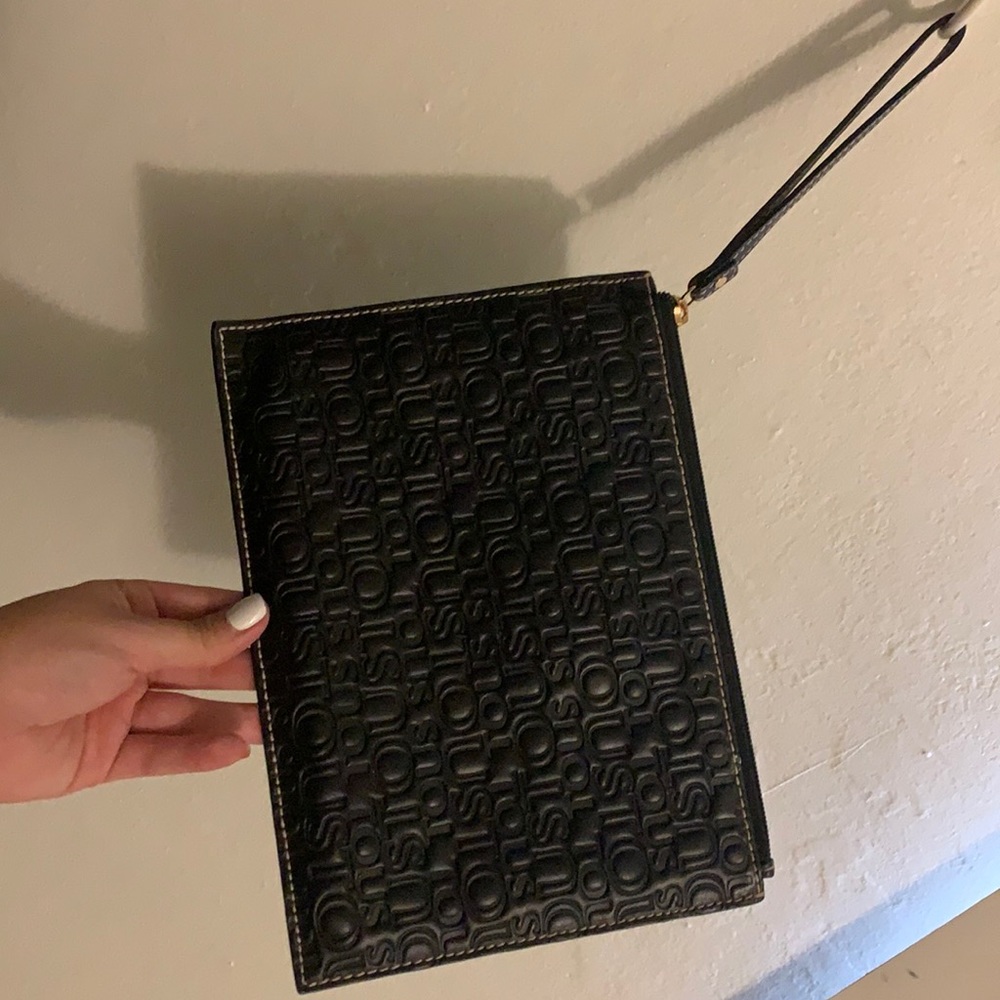 Wristlet